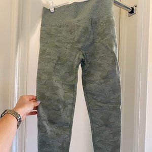 Gymshark Camo Seamless Leggings (high-waisted)